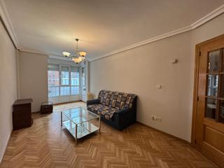 Pis  Calle mancornador. Excelente vivienda, ubicada en el centro de palencia.