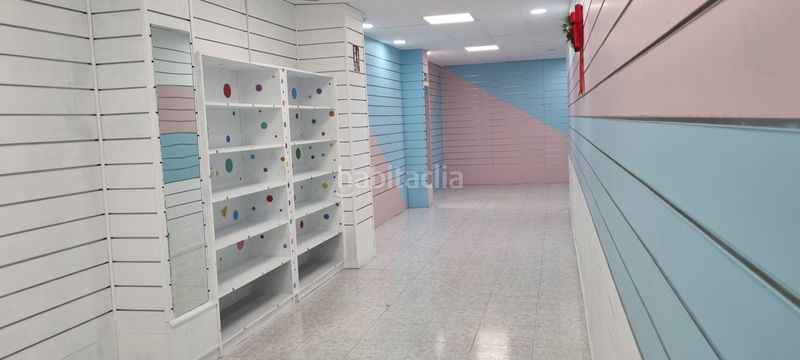 Foto 9302d200-c938-4135-b519-288f88294408. Rent business premise in Centro Palencia