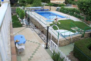 Casa  Urbanización ceazo 3. Finca con piscina a pocos minutos de palencia.