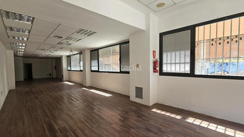 Foto ebade5b7-7672-4102-8edd-8772fcba047d. Local comercial gran local comercial para negocio o inversión en Arganda del Rey