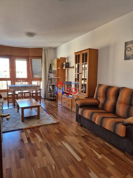 Foto 29be305c-96e8-48eb-83a4-1ea5a8602ddc. Apartamento  en venta en Centro, 2 dormitorios. en Miranda de Ebro