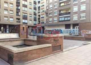 Aparcament cotxe a Centro. Garaje en venta en centro.