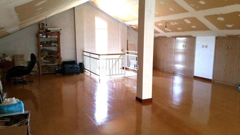 Foto d6167fb1-222f-4d25-9a5e-d9bed884adfc. Chalet con riscaldamento parcheggio in Bayas - Polígono Miranda de Ebro