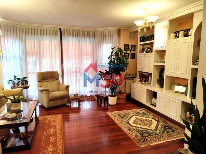 Foto 25e32739-023a-4965-9043-66f3443bf706. Chalet with heating parking in Bayas - Polígono Miranda de Ebro