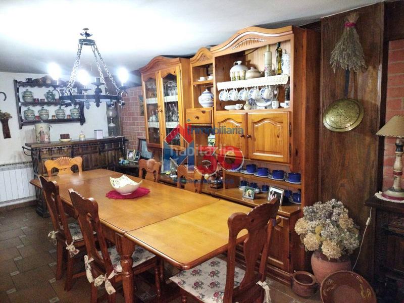 Foto 28e598f2-3e3d-4329-978f-0cdcd2961d10. Chalet with heating parking in Bayas - Polígono Miranda de Ebro