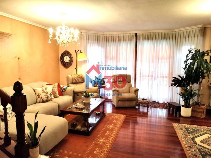 Foto 74108501-7af1-457d-bf2f-dcb01e527b94. Chalet with heating parking in Bayas - Polígono Miranda de Ebro