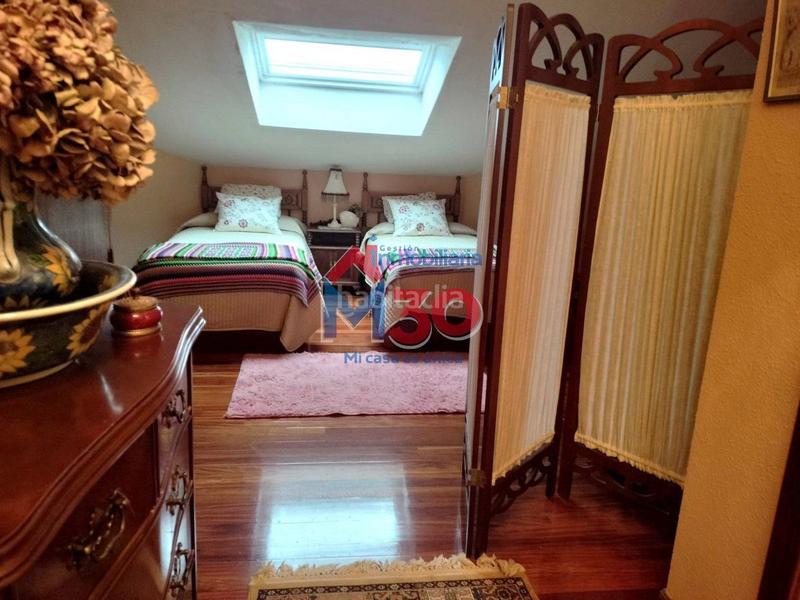 Foto 80facd98-94a9-42d9-a8ed-048454eff22c. Chalet with heating parking in Bayas - Polígono Miranda de Ebro