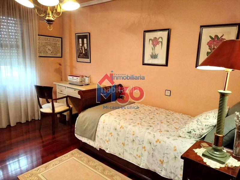 Foto 894f59b9-bf03-4b85-95b9-3c51dfe48fab. Chalet with heating parking in Bayas - Polígono Miranda de Ebro