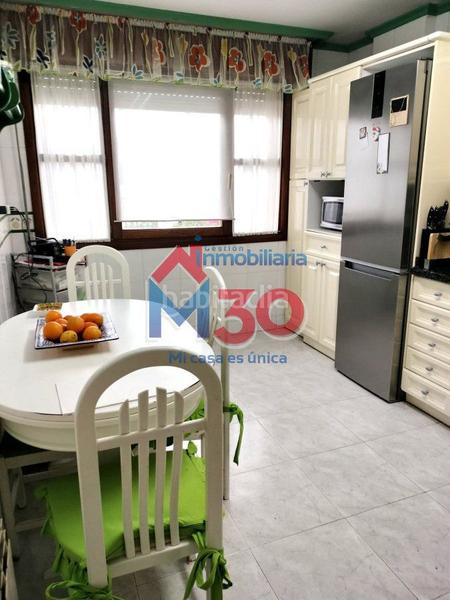 Foto 89f3e9b6-3e7c-4a70-8f0e-8ee83a1d5482. Chalet with heating parking in Bayas - Polígono Miranda de Ebro