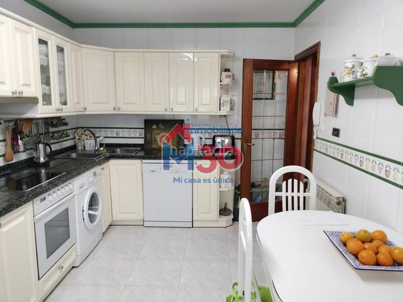 Foto c6c24e26-8433-4855-a104-6c0eff5279cf. Chalet with heating parking in Bayas - Polígono Miranda de Ebro