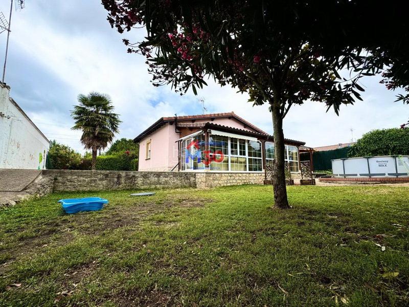 Foto 8ddc2b42-7e5e-4f5c-a6fe-eaea6e3912ef. Maison avec chauffage parking dans Bayas - Polígono Miranda de Ebro