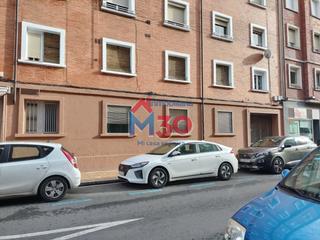 Local commercial à Centro. Local com. en venta en centro.