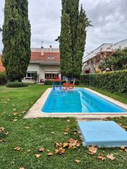 Chalet en Espinosa de los Monteros. Chalet en venta en el lago, 5 dormitorios.