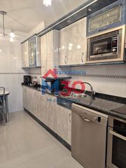 Casa adossada a Bayas - Polígono. Adosado en venta en el lago, 3 dormitorios.