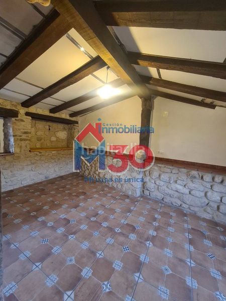 Foto 640090e8-005d-406f-aff8-a1ef01823387. Casa amb calefacció a Crucero - Aquende Miranda de Ebro