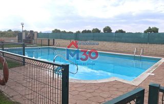 Maison jumelée à Crucero - Aquende. Adosado en venta en crucero, 3 dormitorios.