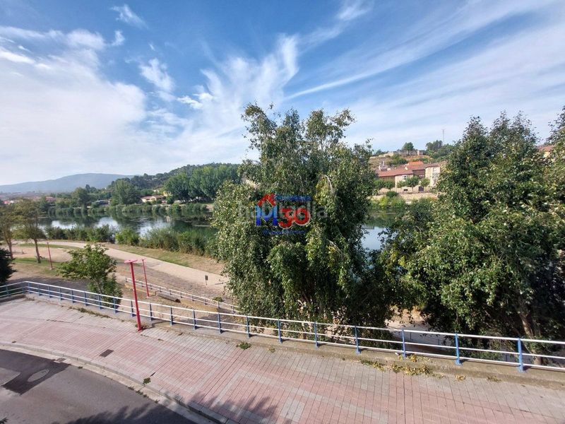 Foto c082c7ab-5745-4560-bd46-041ff175ecfe. Apartament amb calefacció a Centro Miranda de Ebro