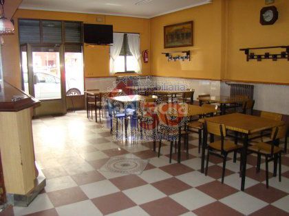 Foto db8d8906-15e5-4644-bf97-35dc2a4495ba. Local comercial a Centro Miranda de Ebro