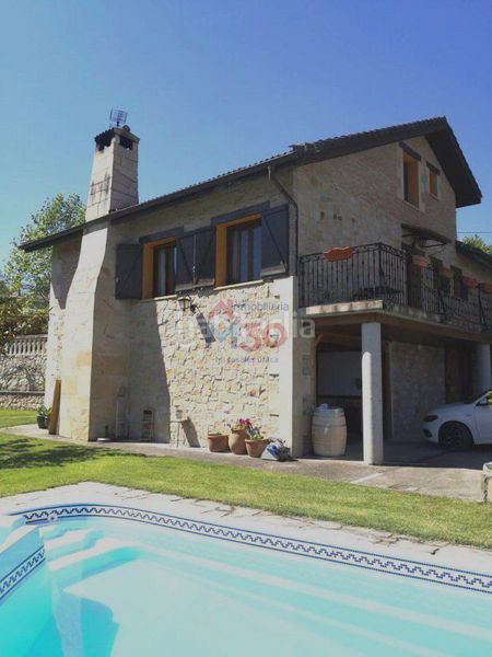 Foto 0e32e777-d266-4436-88fb-a0d6b72c0b00. Xalet amb calefacció aparcament piscina a Condado de Treviño