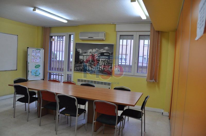 Foto d79d1e2b-ff58-4c8b-bfd0-cc3090a9ce2f. Büro mit heizung in Centro Miranda de Ebro