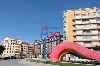 Affitto Locale commerciale in Centro. Local com. en alquiler en centro.