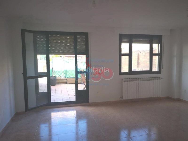 Foto ac4ee575-eea6-4733-b6ea-ce84f977f1ab. Casa adossada amb aparcament piscina a Crucero - Aquende Miranda de Ebro