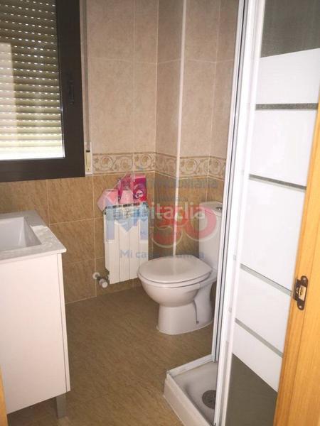 Foto afcb4d2c-5b25-4e09-b3f8-0e3ebee16a0c. Casa adossada amb aparcament piscina a Crucero - Aquende Miranda de Ebro