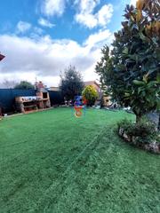 Chalet en Crucero - Aquende. Chalet en venta en bardauri, 4 dormitorios.