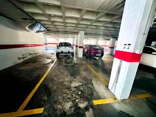 Car parking in Carrer Relleu