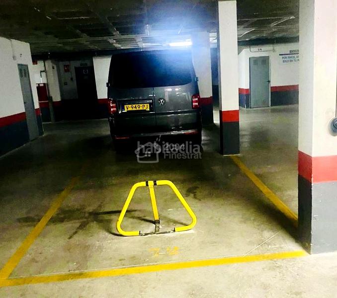 Foto 1801f8a9-5153-4a43-b759-0c77bcdf3566. Alquiler parking coche garaje en el edificio villamar en Vila Joiosa (la)