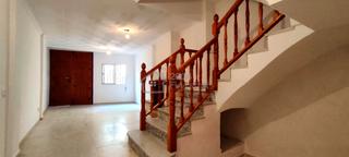 Casa  Parra. Casa de 3 plantas en orxeta.