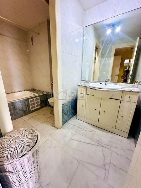 Foto 01e51002-821c-4a60-bde7-d8b6b329a975. Apartament amb piscina a Mirador de la Cala-Benimar Vila Joiosa (la)