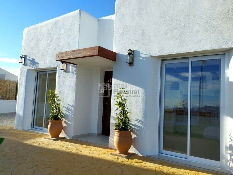 Foto a0a5ed4b-991d-41b6-aafb-5767fe28c053. Casa amb piscina a La Alberca Polop