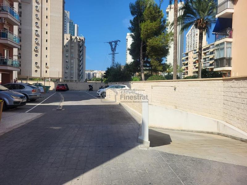 Foto 54cfa835-ff34-4127-8948-6b43de9c3233. Aparcament cotxe a cala Finestrat Finestrat