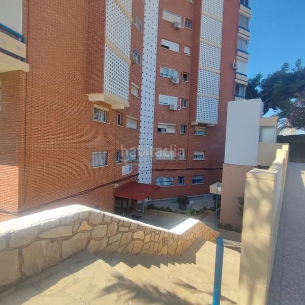 Foto 032ca8af-c117-4e51-8482-bb3d024e614e. Piccolo appartamento con piscina in Playa Poniente Benidorm