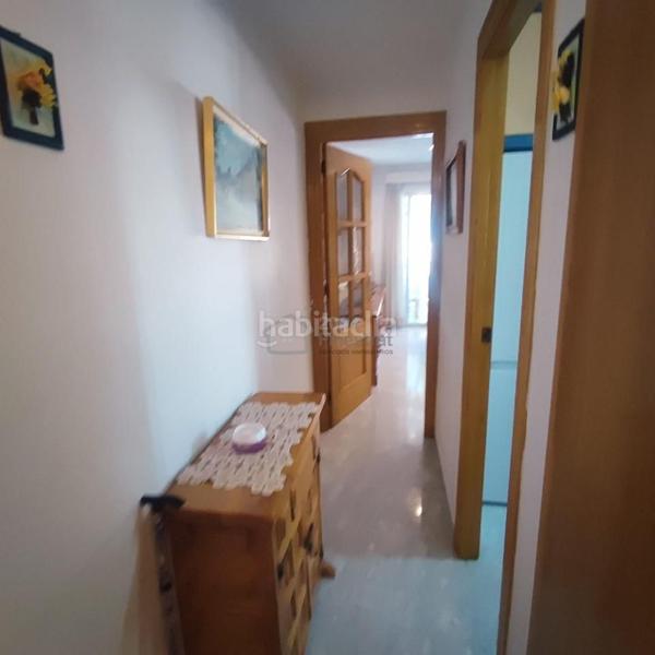 Foto 0851b1a8-94b7-4318-b2b5-9a0c60b42b8b. Piccolo appartamento con piscina in Playa Poniente Benidorm
