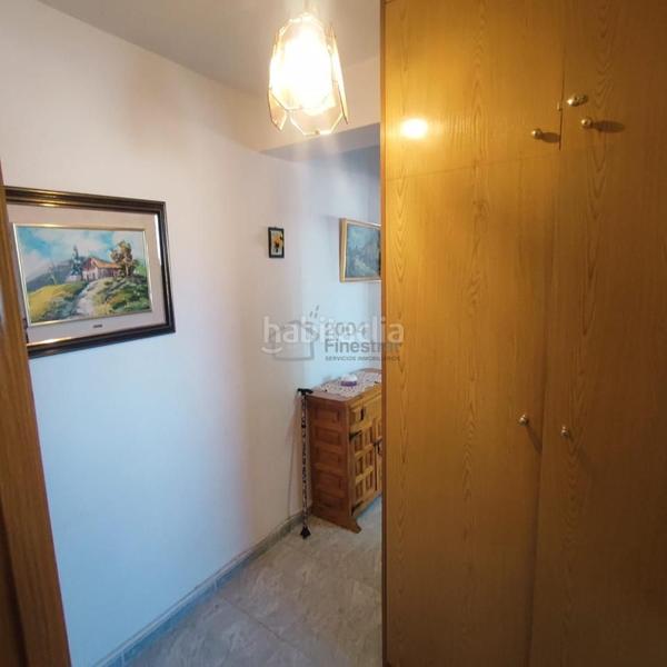 Foto 7b17eafb-d3b5-4d4d-bcd7-e2ed54a698d3. Piccolo appartamento con piscina in Playa Poniente Benidorm
