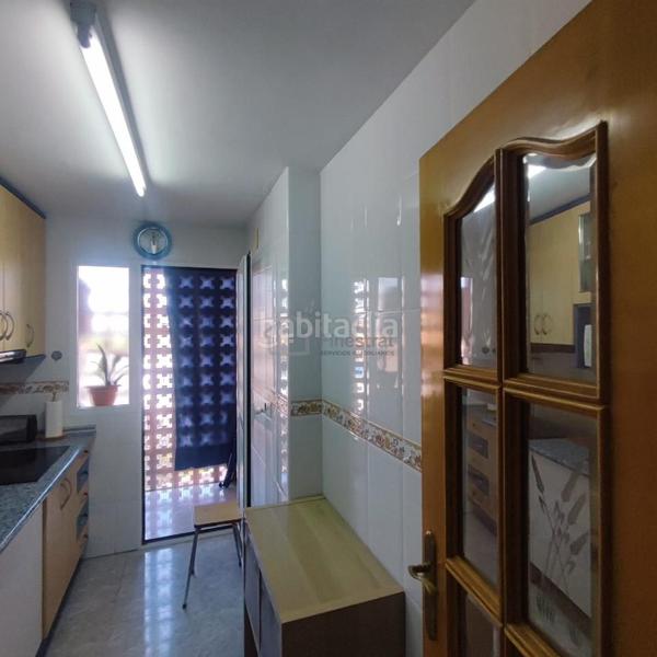Foto 83dd0f63-af49-4a06-a885-39c3ec81e087. Piccolo appartamento con piscina in Playa Poniente Benidorm