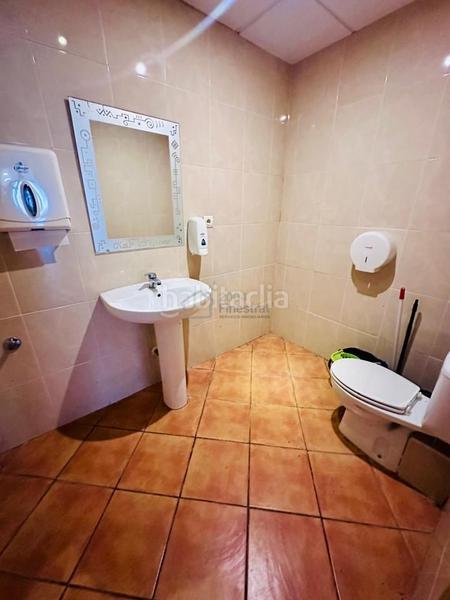 Foto 0f4b2877-9f3b-4c8d-beeb-d827bb2c8432. Business premise in Playa Poniente Benidorm