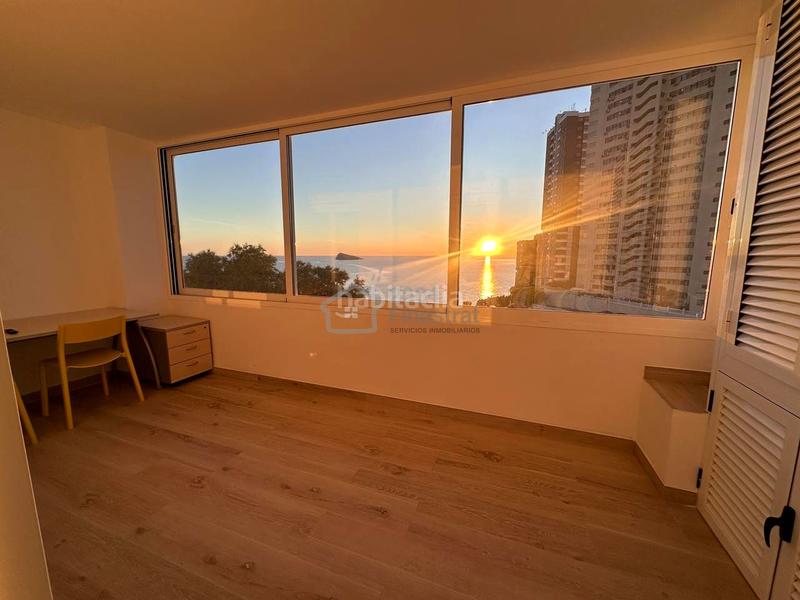 Foto 019e8df0-6098-4494-8b4e-67bc8e3f21f4. Alquiler piso impresionante apartamento duplex en el rincon de loix en Benidorm