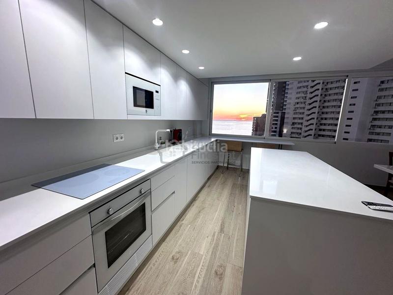 Foto ced99fca-0244-4d1b-848a-fa98efebb277. Alquiler piso impresionante apartamento duplex en el rincon de loix en Benidorm