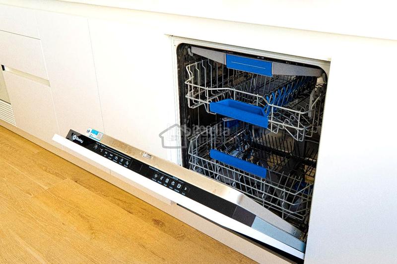 Foto e7f7efe4-2115-408d-97c4-f408120a6e18. Alquiler piso impresionante apartamento duplex en el rincon de loix en Benidorm