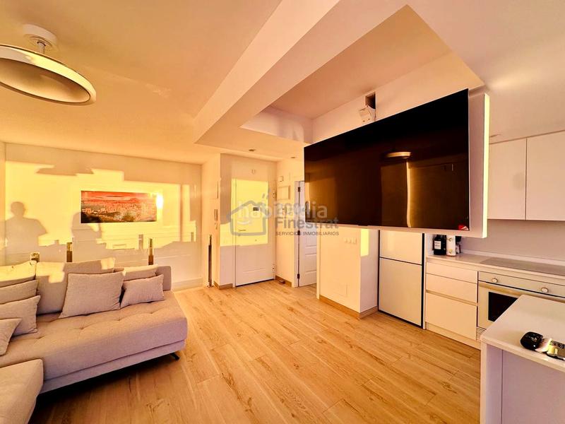 Foto e86aec9d-fc29-49a4-a71b-562a89c63c39. Alquiler piso impresionante apartamento duplex en el rincon de loix en Benidorm