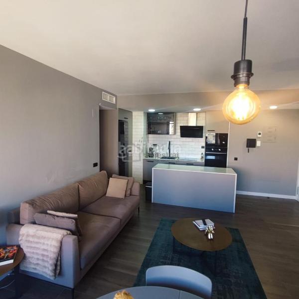 Foto d888507f-58f2-43aa-a940-ecf69bab30a5. Appartement mit heizung parking pool in Albufereta Alicante