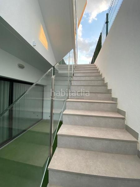 Foto 56617cd0-83a7-4e2e-bbc2-c94b2ca4d75c. Casa con piscina in balcón de Finestrat-terra marina Finestrat