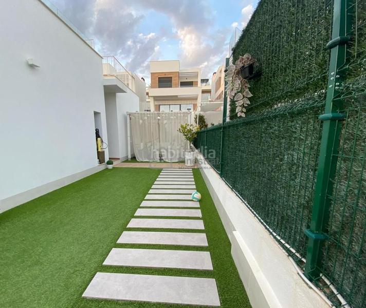 Foto 64ca8c48-45e8-4cfa-bb2e-39a079abf83e. Haus mit pool in balcón de Finestrat-terra marina Finestrat