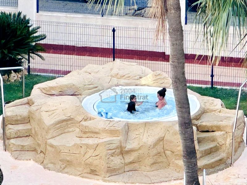 Foto fa7effb2-9a85-4d9a-a300-9c5ede465864. Àtic amb aparcament piscina a Platja de Vila Joiosa Vila Joiosa (la)