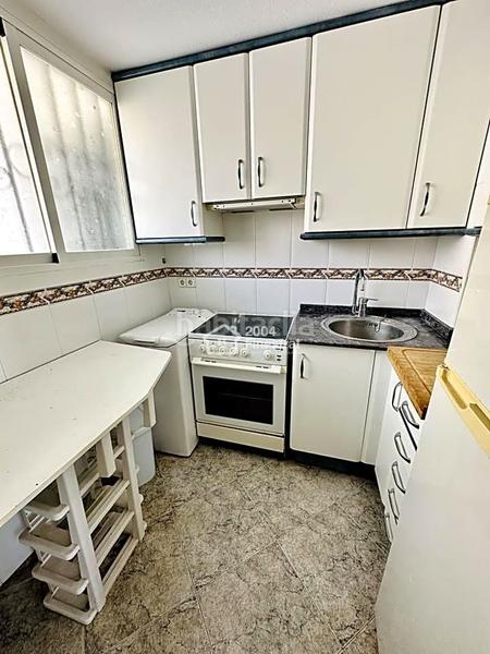 Foto 0972fa85-736f-407b-b519-6312c45cd2ff. Alquiler apartamento primera linea en la playa de poniente en Benidorm