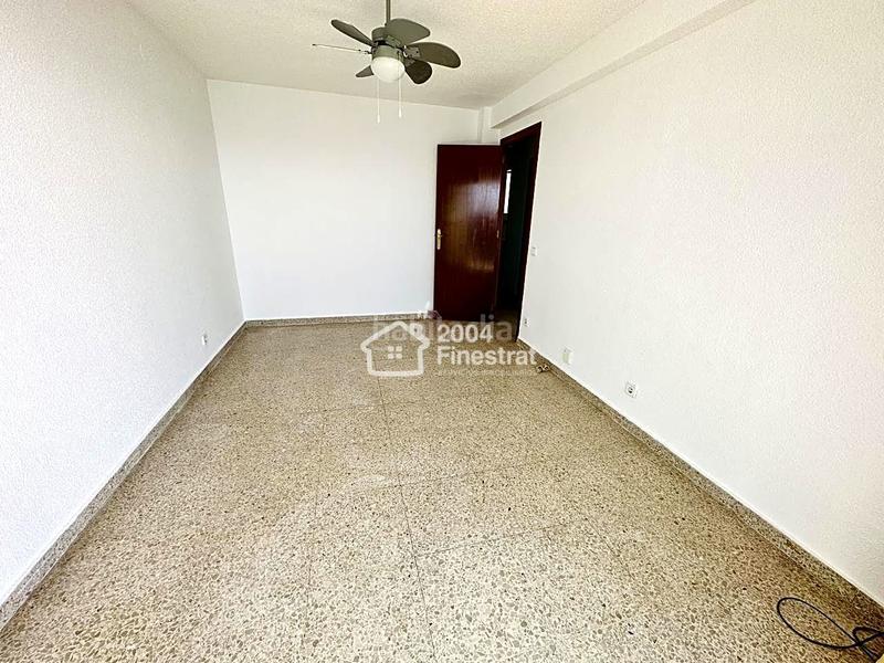 Foto 3ac73608-058f-4254-8a1a-c608161e2060. Alquiler apartamento primera linea en la playa de poniente en Benidorm