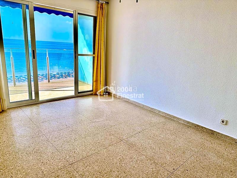 Foto 5867462f-a433-4fcf-956d-3f64311edf45. Alquiler apartamento primera linea en la playa de poniente en Benidorm